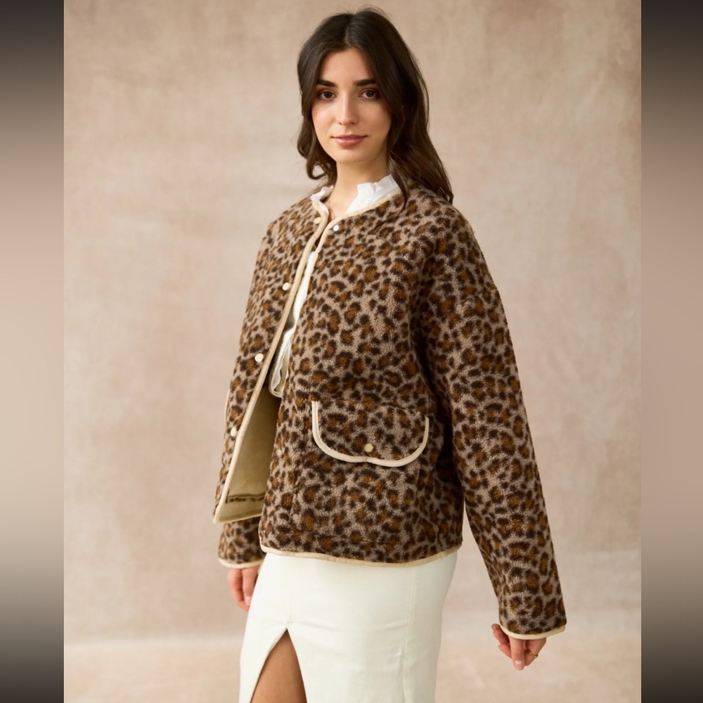 FROM PARIS FRANCE REVERSIBLE Stylish Cream Jacket with Leopard Print Lining - Picture 2 of 6